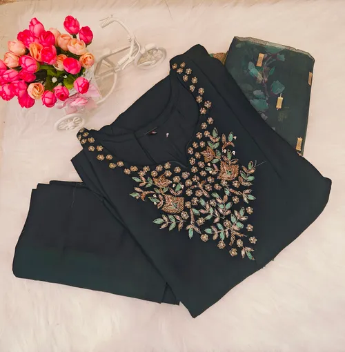 BOTTLE GREEN PREMIUM KURTI SET KS17